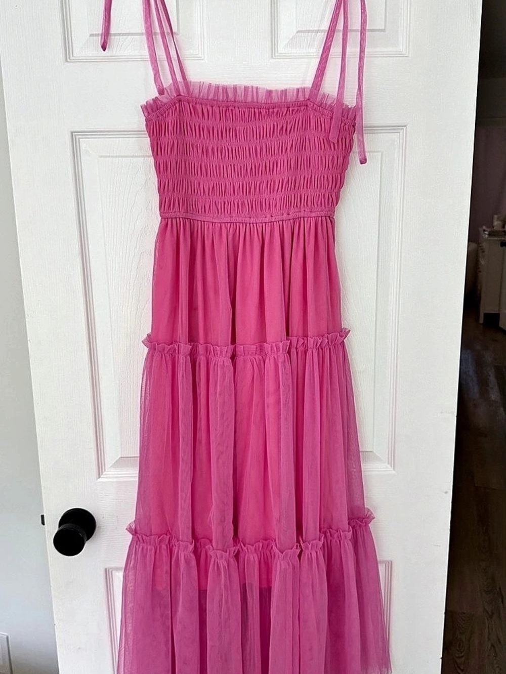 &merci Hot Pink Ruffled Tiered Maxi Dress with Tie Straps & Size Small - Picture 1 of 2